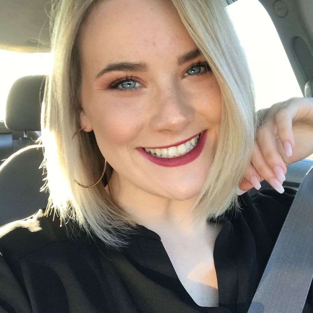 Meet your Posher, Emily